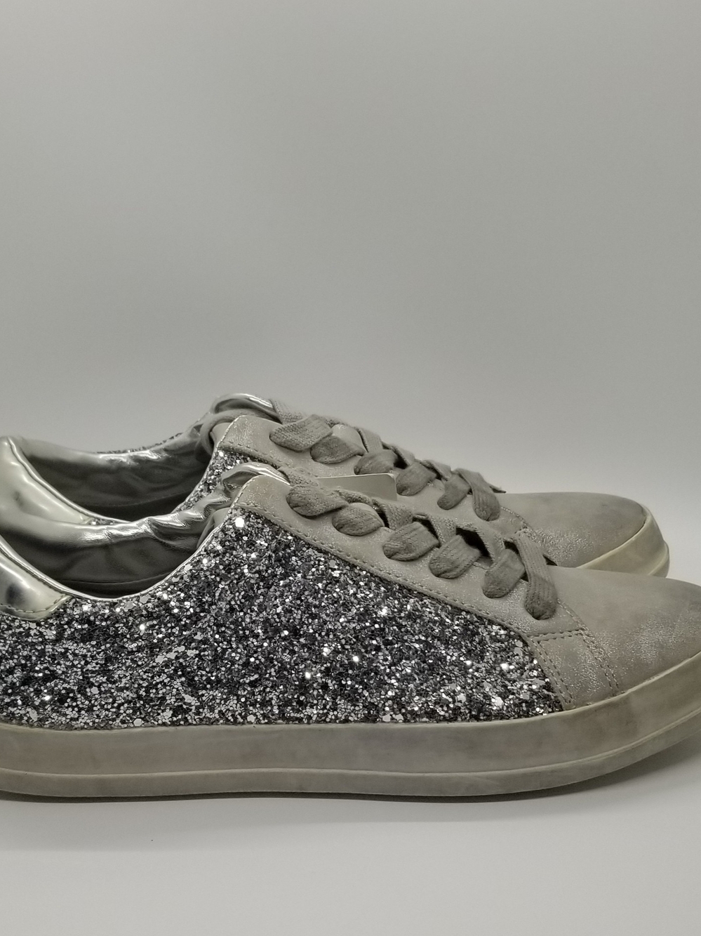 Mossimo  Supply CO. Low-Top Glitter Sneakers